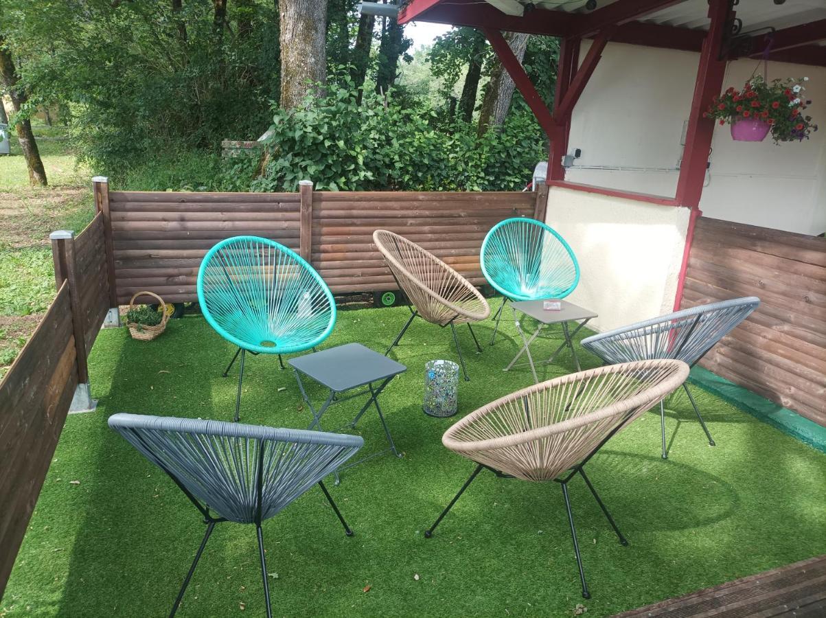 7-Gite-7 Personnes Au Coeur De La Nature /Piscine Saint-Aubin-de-Nabirat Exteriér fotografie
